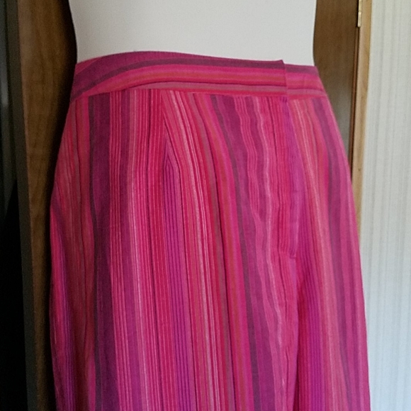 Nice wide leg pants NWOT - Picture 2 of 6